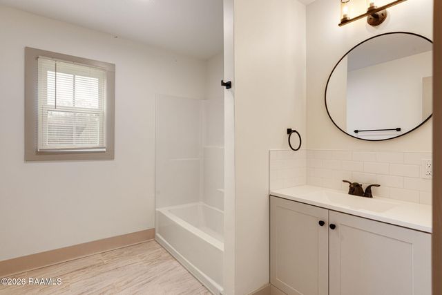 1041 Helen Road, St. Martinville, LA 70582