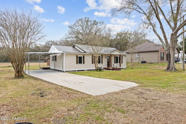 1041 Helen Road, St. Martinville, LA 70582