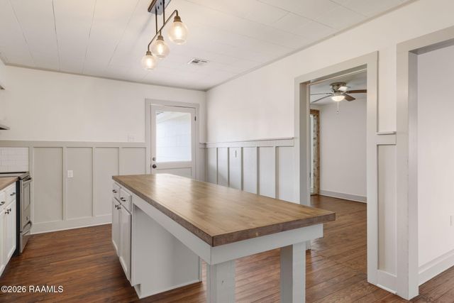 1041 Helen Road, St. Martinville, LA 70582