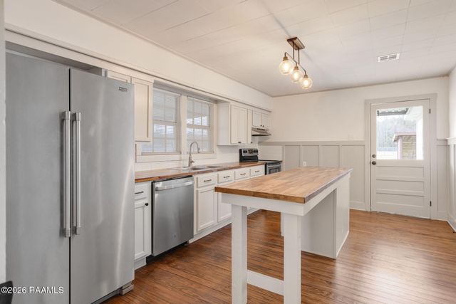 1041 Helen Road, St. Martinville, LA 70582