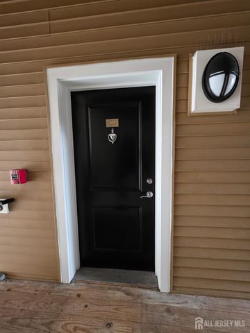 631 Strassle Way, South Plainfield, NJ 07080