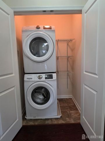 631 Strassle Way, South Plainfield, NJ 07080