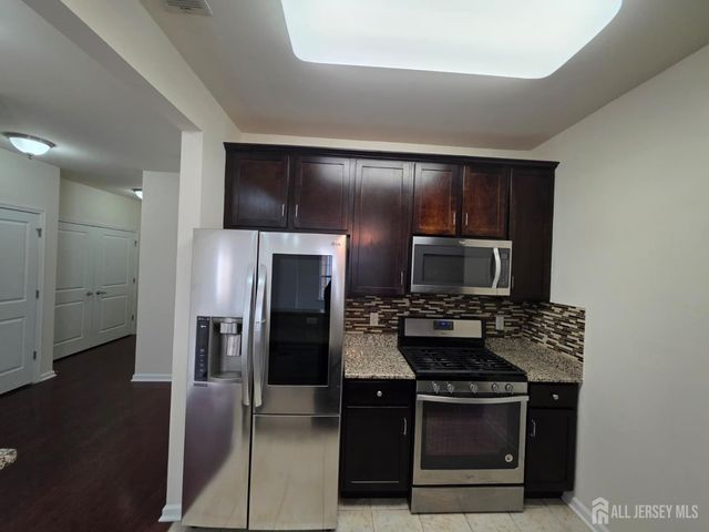 631 Strassle Way, South Plainfield, NJ 07080