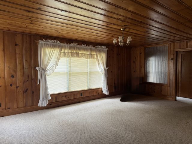 266 Sparta St, Spencer, TN 38585