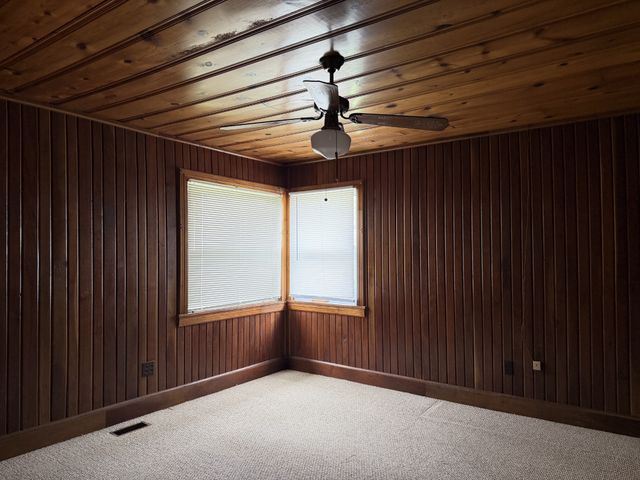 266 Sparta St, Spencer, TN 38585
