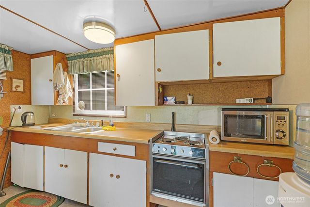 32893 S Shore Drive, Mount Vernon, WA 98274