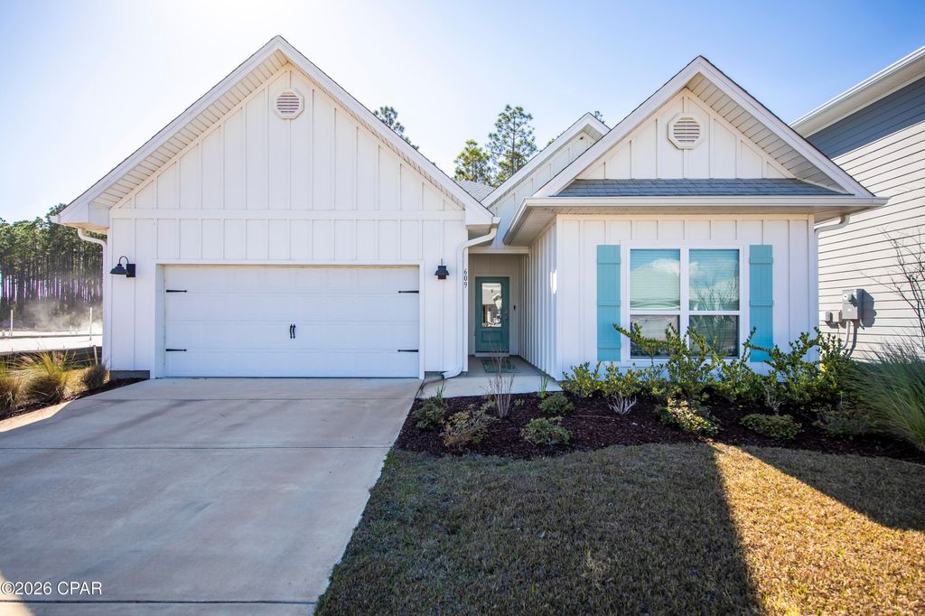 609 Hancock Way, Panama City Beach, FL 32413