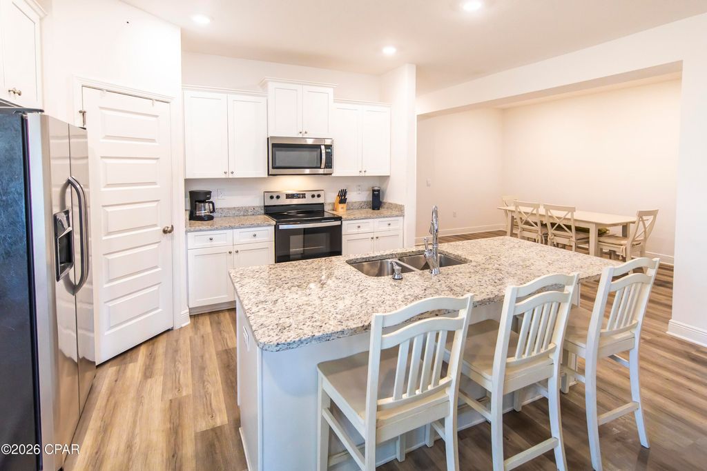 Image 5 of property listing at 609 Hancock Way, Panama City Beach, FL 32413