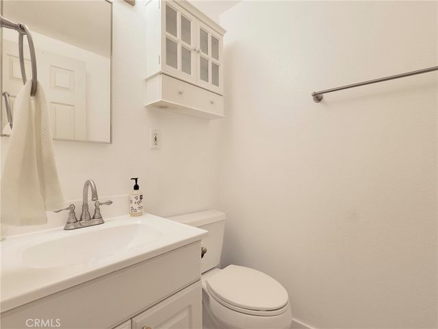 10018 Cozycroft Avenue, Chatsworth, CA 91311