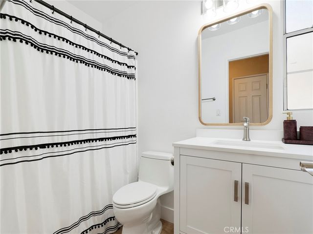 10018 Cozycroft Avenue, Chatsworth, CA 91311