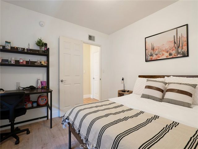 10018 Cozycroft Avenue, Chatsworth, CA 91311