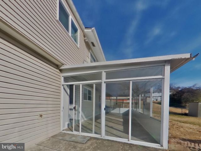 2305 BERKLEY ST, Temple Hills, MD 20748