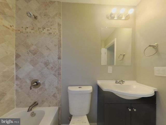 2305 BERKLEY ST, Temple Hills, MD 20748