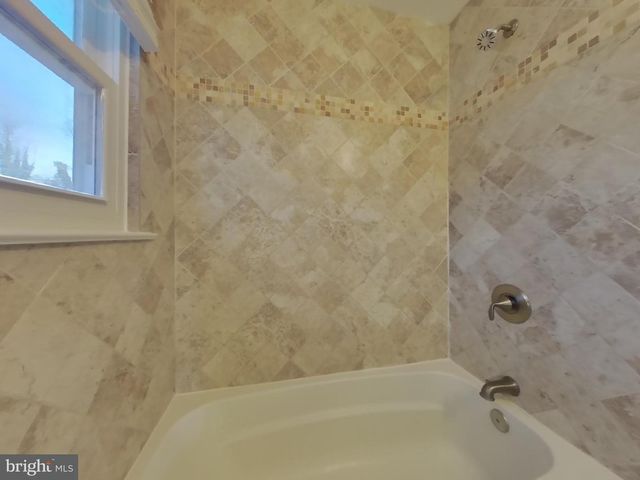 2305 BERKLEY ST, Temple Hills, MD 20748