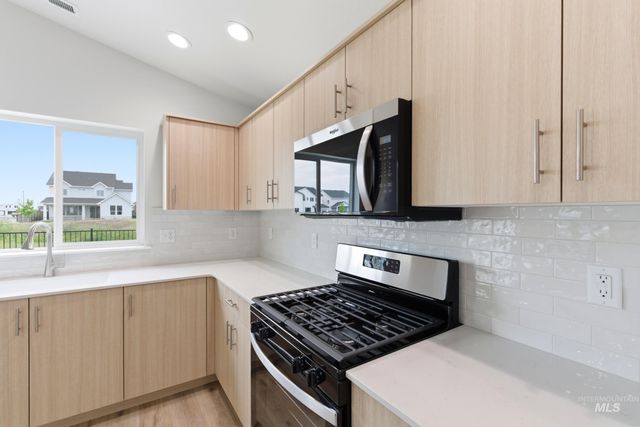1202 W Jasper St, Meridian, ID 83642