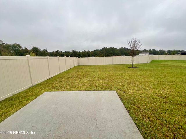 8284 HAWKES MEADOW Drive, Jacksonville, FL 32219