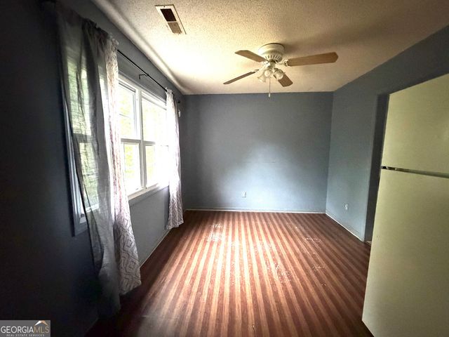 174 Textile Avenue, Lavonia, GA 30553