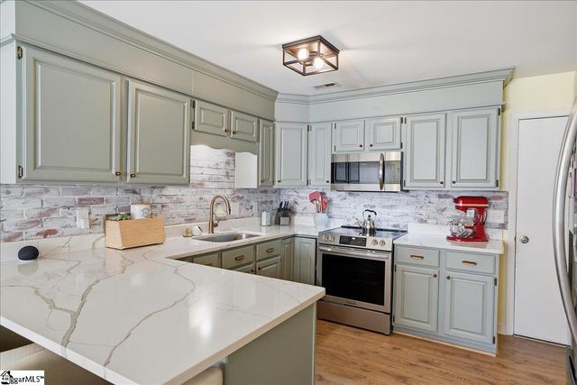 426 Sparrow Hawk Court, Greer, SC 29650