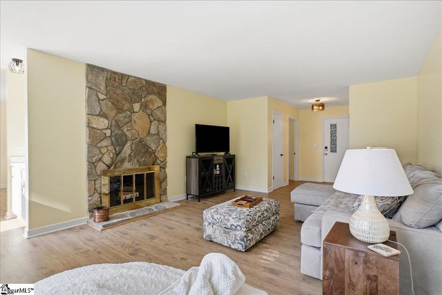 426 Sparrow Hawk Court, Greer, SC 29650