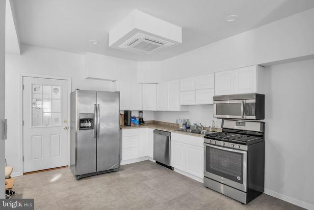125 E EMAUS ST, Middletown, PA 17057