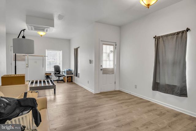 125 E EMAUS ST, Middletown, PA 17057