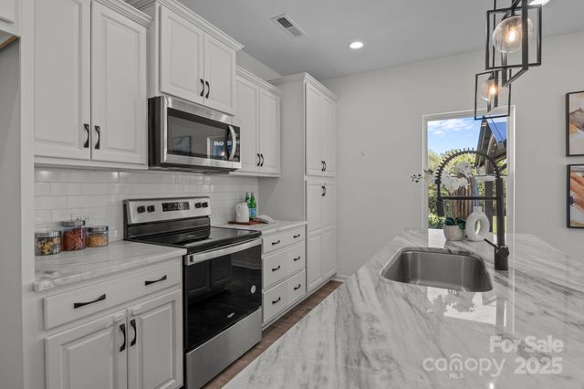 154 Fairfield Drive, Troutman, NC 28166