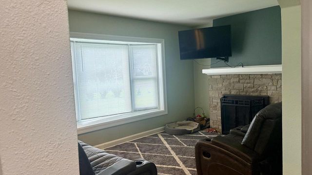 223 W State ROAD, North Prairie, WI 53153