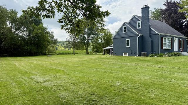 223 W State ROAD, North Prairie, WI 53153