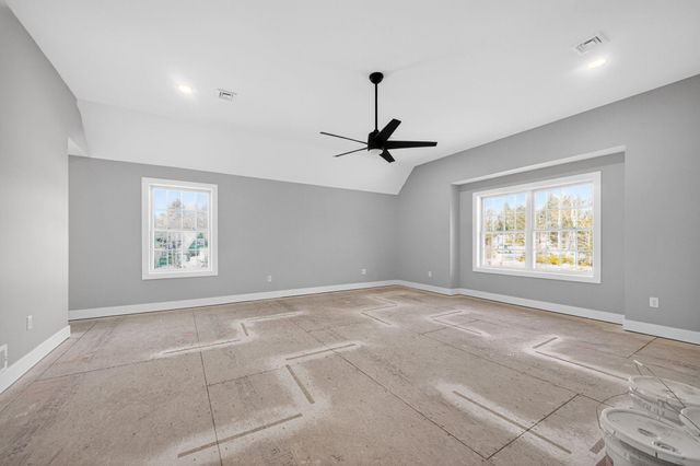 17 Elm Court, Barrington, NH 03825