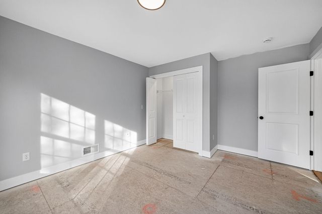 17 Elm Court, Barrington, NH 03825