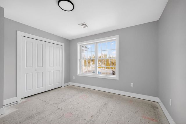 17 Elm Court, Barrington, NH 03825