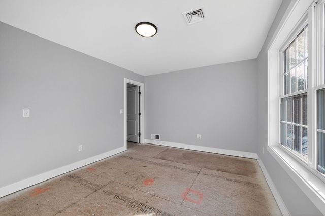 17 Elm Court, Barrington, NH 03825