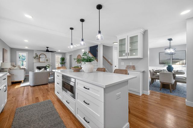 17 Elm Court, Barrington, NH 03825