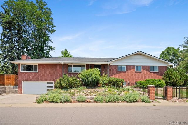 5701 W 49th Avenue, Denver, CO 80212