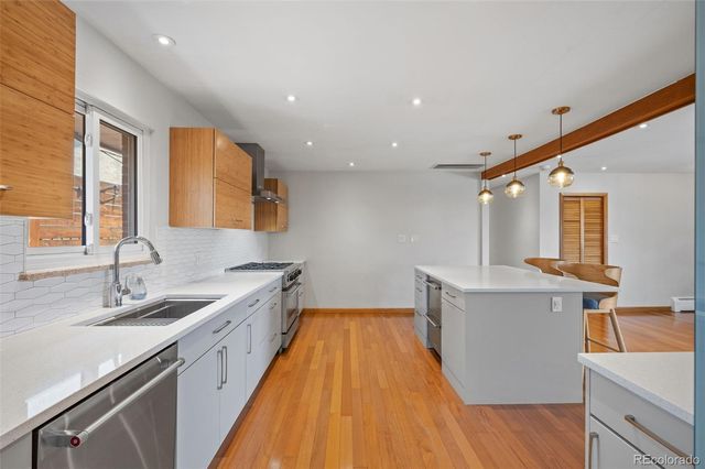 5701 W 49th Avenue, Denver, CO 80212