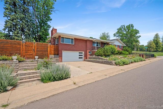 5701 W 49th Avenue, Denver, CO 80212