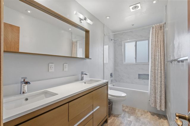 5701 W 49th Avenue, Denver, CO 80212