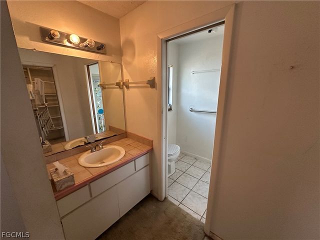 619 Glenn AVE, Lehigh Acres, FL 33972