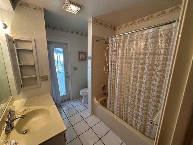 619 Glenn AVE, Lehigh Acres, FL 33972