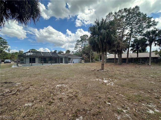 619 Glenn AVE, Lehigh Acres, FL 33972