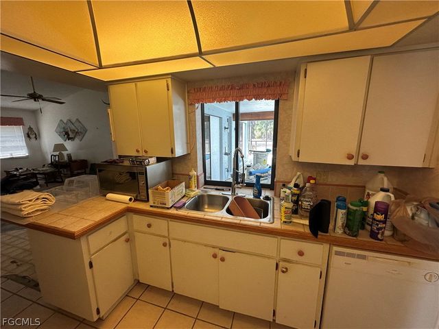 619 Glenn AVE, Lehigh Acres, FL 33972