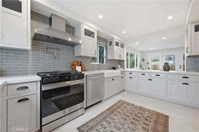 2413 Venier, Costa Mesa, CA 92627
