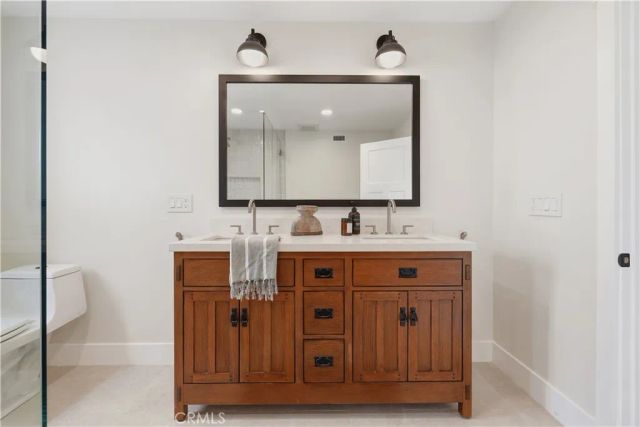2413 Venier, Costa Mesa, CA 92627