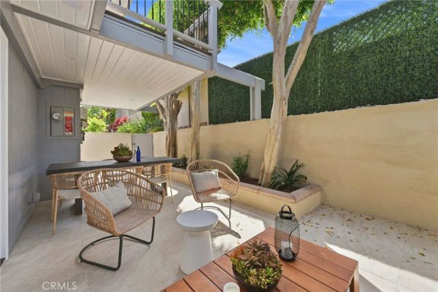 2413 Venier, Costa Mesa, CA 92627