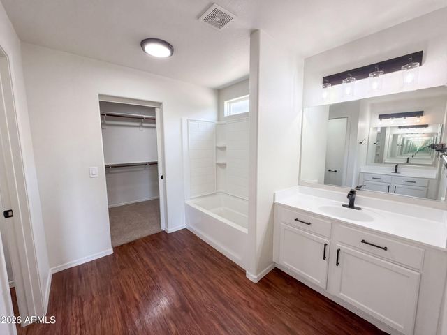 5416 W ALBENIZ Place, Phoenix, AZ 85043