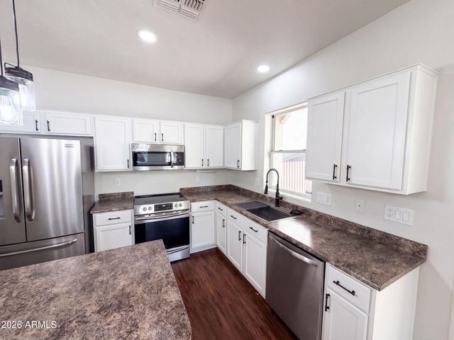 5416 W ALBENIZ Place, Phoenix, AZ 85043
