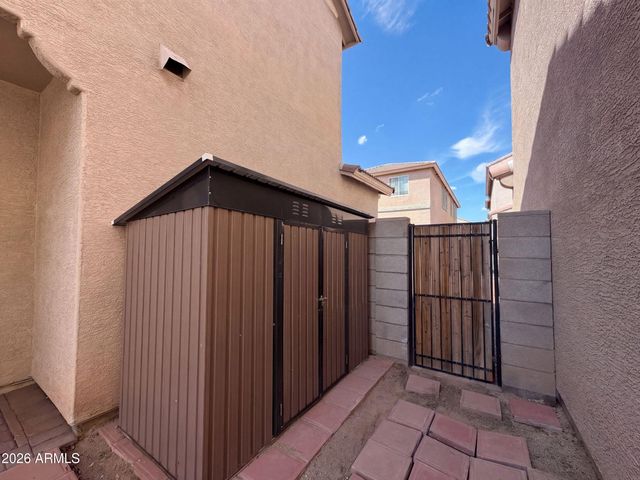 5416 W ALBENIZ Place, Phoenix, AZ 85043