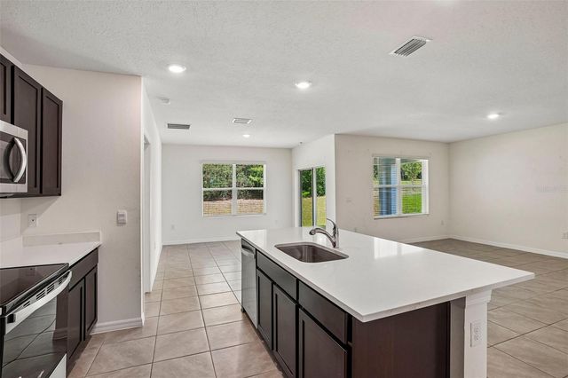 134 HICKORY COURSE TRAIL, Ocala, FL 34472