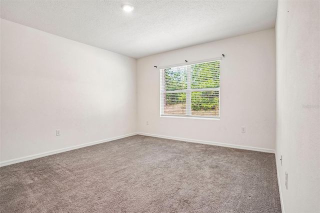 134 HICKORY COURSE TRAIL, Ocala, FL 34472