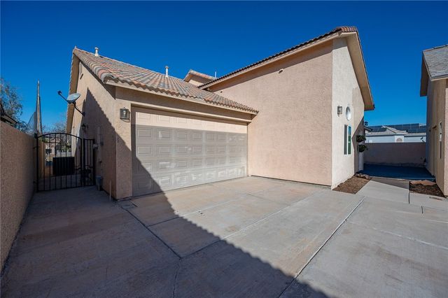 5623 S Desert Lakes Drive, Fort Mohave, AZ 86426